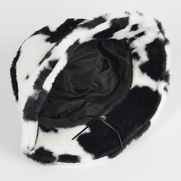 BNWT Brand New Cow Print Faux Fur Plushy Bucket Hat - Picture 5 of 5
